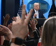 特朗普新闻发布会六大要点：伊朗停战、控制霍尔木兹海峡、夺取石油 ...