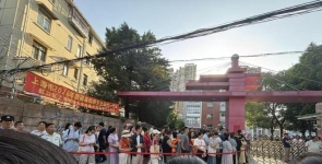 一天就考完了，真幸福！他们的高考已提前结束