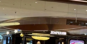 金店集体涨价，涨幅普遍超10%，有品牌手镯一夜暴涨近5万 ...