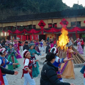 新春走基层｜湖南张家界：中外游客共品地道土家年味 ...