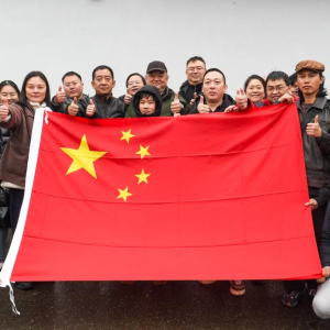 18名中国公民自伊朗撤离至阿塞拜疆