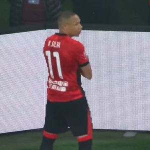 成都姆巴佩辉煌一战！双响炮+造赛季首红，中超30战已造15球 ...