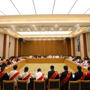 重庆举行2026年全市优秀青年代表座谈会