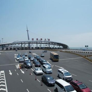 港澳居民“北上”热情高涨 港珠澳大桥珠海公路口岸入境客流车流双双攀升 ...