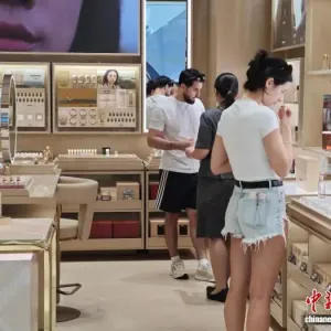 三亚亚沙会迎客来 带动海南离岛免税消费