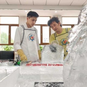 厨师遇上冰雕？龙江厨师解锁东北菜新排面