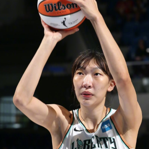 WNBA：韩旭生涯第2次首发 7中2仅4分三分4中0 自由人丢绝平惜败 ...