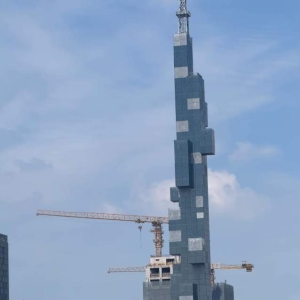 高200米！浦东“怪塔”，为什么像一座“半成品”？