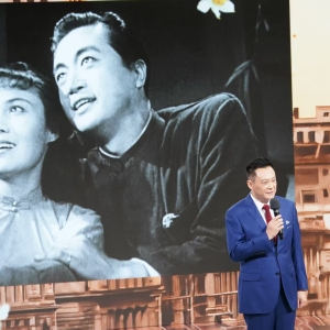 经典电影《一江春水向东流》搬上话剧舞台