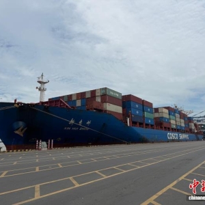 海事部门保障RES4红海4线首航船舶安全靠泊广州南沙